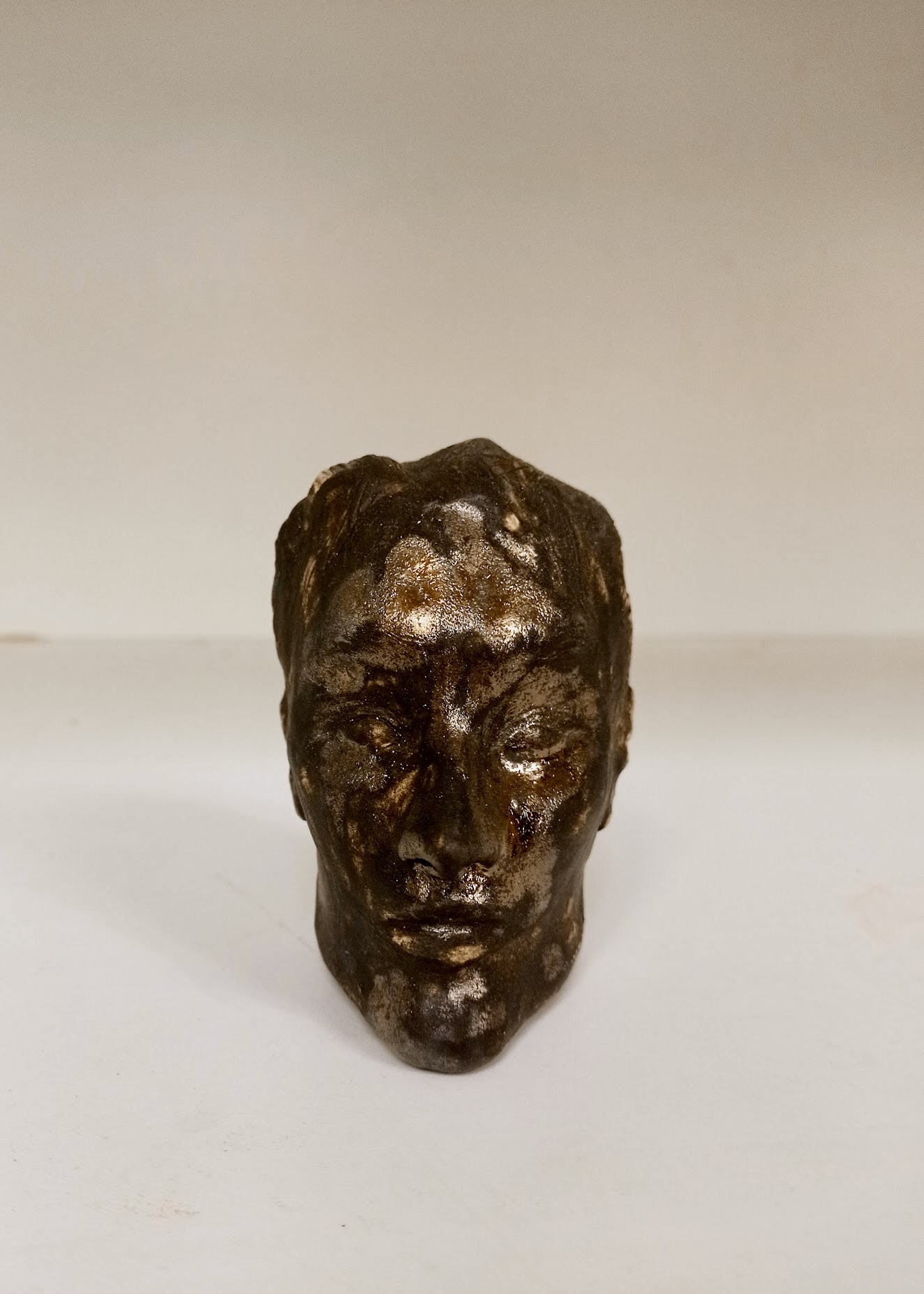 Head Figure 1